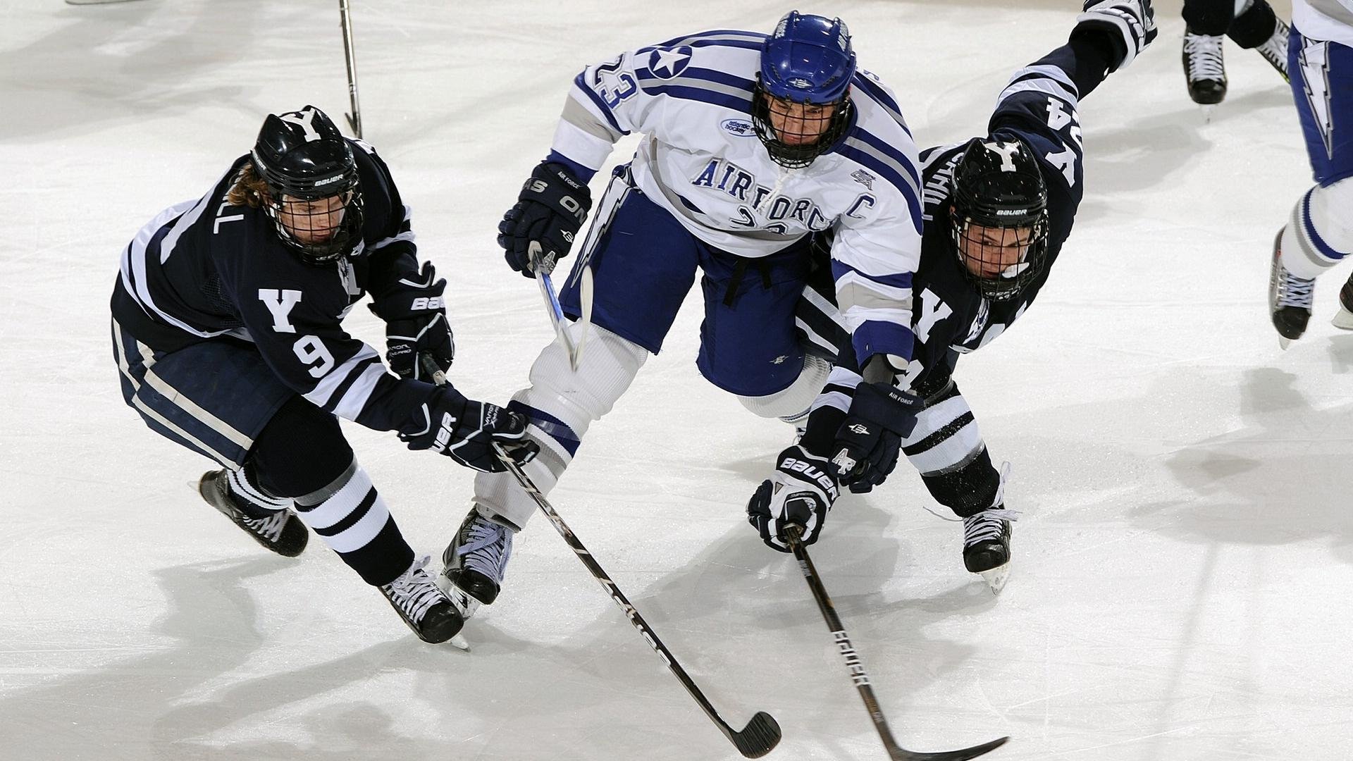 博卡控球时压上不够,缺乏侵略性